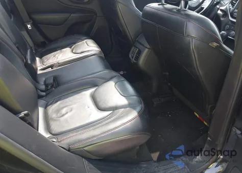 2015 Jeep Cherokee Trailhawk z USA, uszkodzony, nr VIN 1C4PJMBS3FW569707